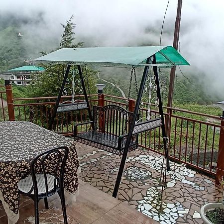 Icebergs Mussoorie - A Boutique Stay And 24 Hrs Roof Top Cafe 외부 사진